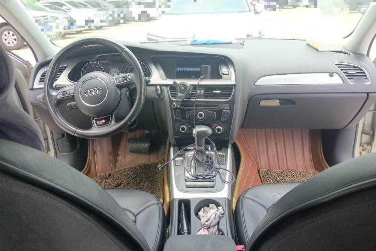 Used Audi A4L 2015 45 TFSI quattro Individual Sport Edition Center Console