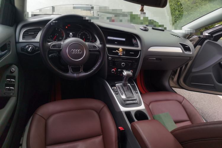 Used Audi A4L 2015 35 TFSI Automatic Standard Model Center Console