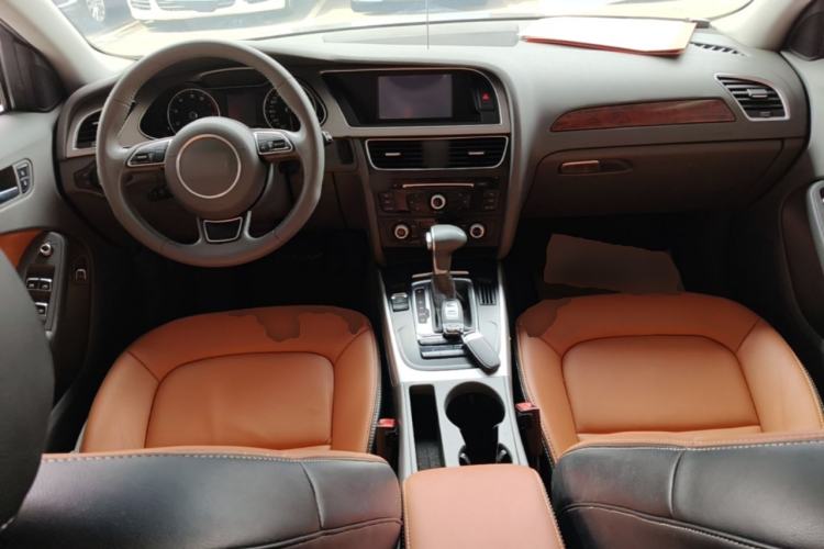 Used Audi A4L 2015 35 TFSI Automatic Standard Model Center Console