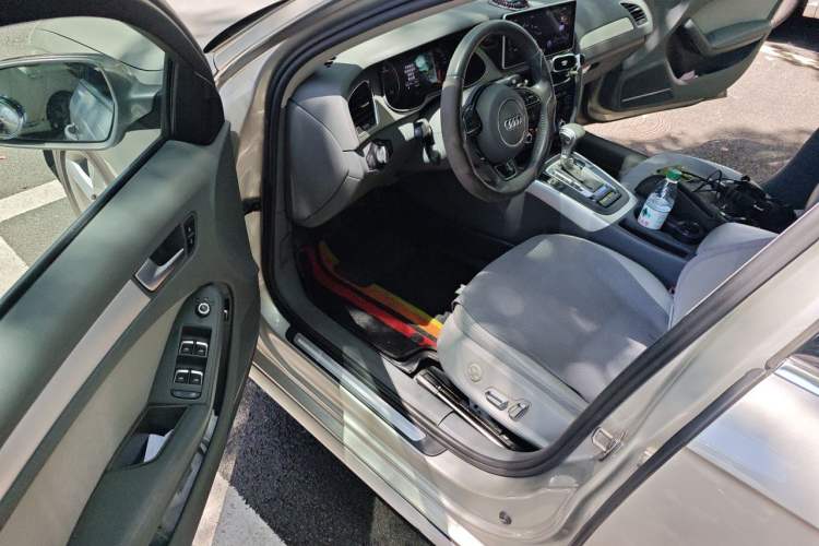 Used Audi A4L 2015 35 TFSI Automatic Standard Model Driver Seat