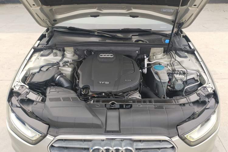Used Audi A4L 2015 35 TFSI Automatic Comfort Model Engine Bay