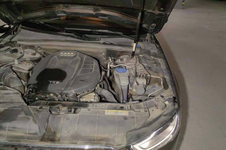Used Audi A4L 2015 35 TFSI Automatic Standard Model Engine Bay Left