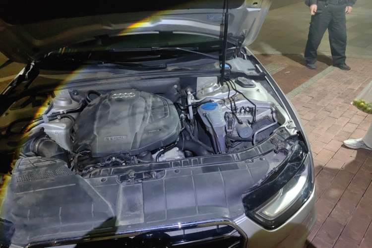 Used Audi A4L 2015 45 TFSI quattro Individual Sport Edition Engine Bay Left