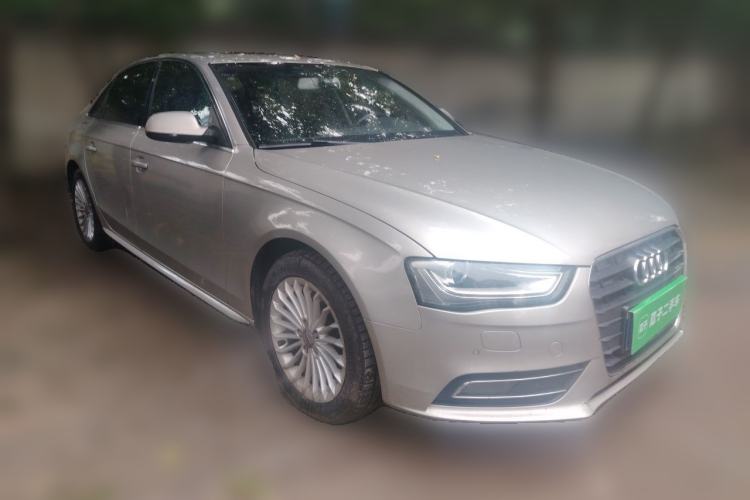 Used Audi A4L 2015 35 TFSI Automatic Comfort Model Front Right 45 Deg