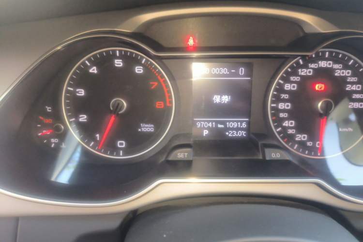 Used Audi A4L 2015 35 TFSI Automatic Comfort Model Instrument Cluster