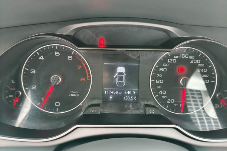 Used Audi A4L 2015 35 TFSI Automatic Standard Model Instrument Cluster
