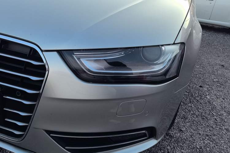 Used Audi A4L 2015 35 TFSI Automatic Standard Model Left Front Headlight