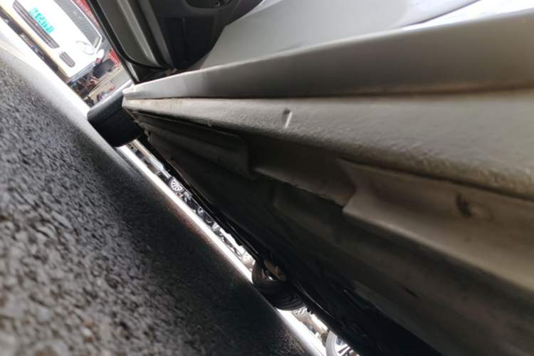 Used Audi A4L 2015 35 TFSI Automatic Standard Model Left Side Sill