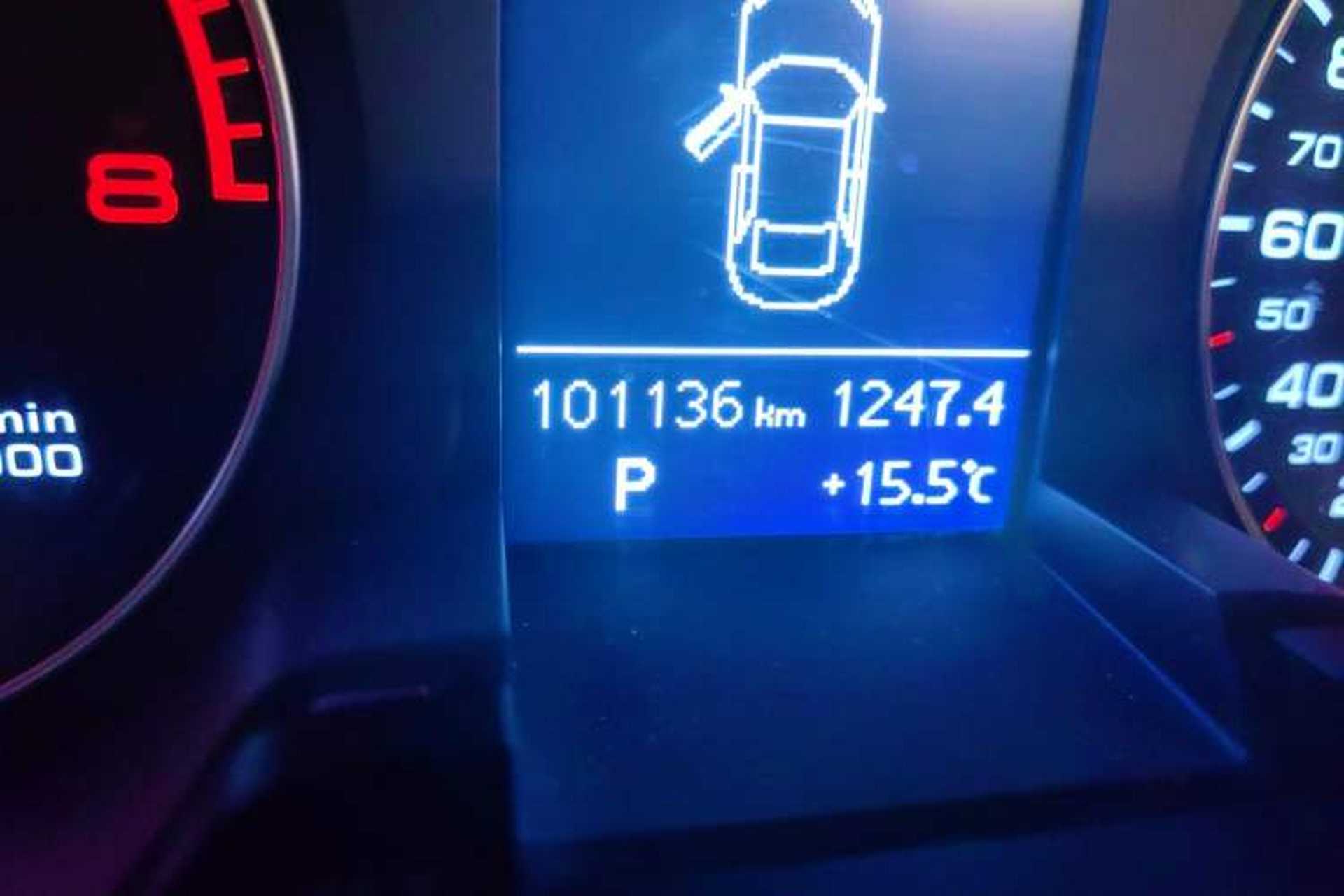 Used Audi A4L 2015 45 TFSI quattro Individual Sport Edition Odometer Close Up