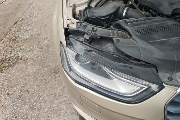 Used Audi A4L 2015 35 TFSI Automatic Standard Model Right Front Headlight