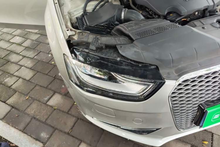 Used Audi A4L 2015 35 TFSI Automatic Standard Model Right Front Headlight