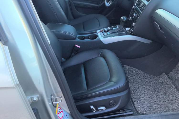 Used Audi A4L 2015 35 TFSI Automatic Standard Model Right Front Seat