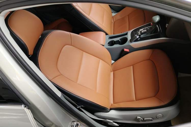 Used Audi A4L 2015 35 TFSI Automatic Standard Model Right Front Seat