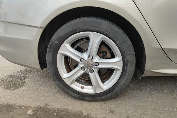 Used Audi A4L 2015 45 TFSI quattro Individual Sport Edition Right Rear Wheel Hub