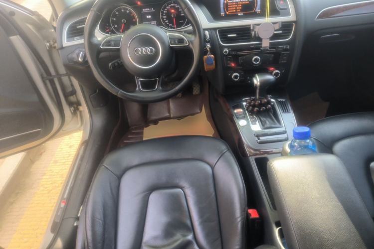 Used Audi A4L 2015 35 TFSI Automatic Comfort Model Steering Wheel