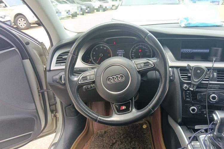 Used Audi A4L 2015 45 TFSI quattro Individual Sport Edition Steering Wheel