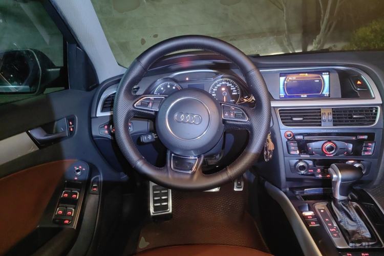 Used Audi A4L 2015 45 TFSI quattro Individual Sport Edition Steering Wheel