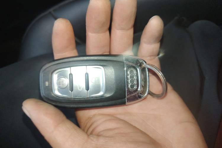 Used Audi A4L 2015 35 TFSI Automatic Comfort Model Vehicle Key