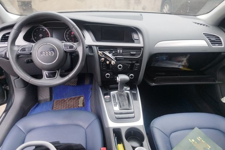 Used Audi A4L 2015 35 TFSI Automatic Standard Model Center Console