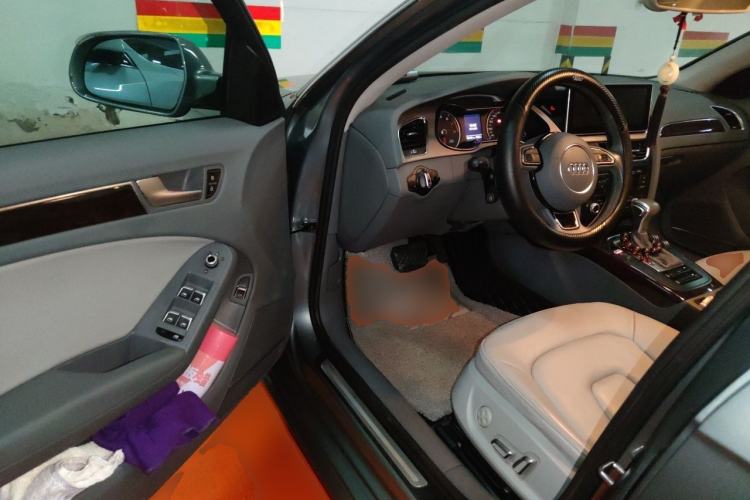 Used Audi A4L 2015 35 TFSI Automatic Comfort Model Driver Seat