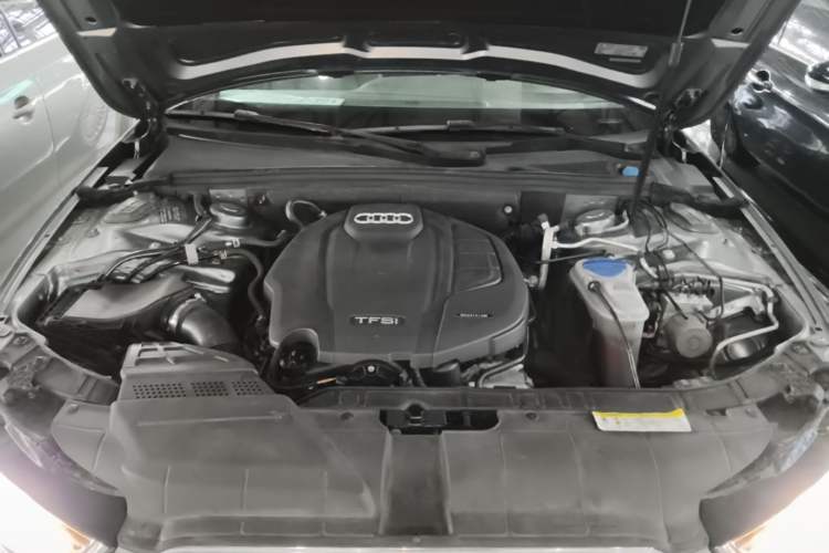 Used Audi A4L 2015 35 TFSI Automatic Comfort Model Engine Bay
