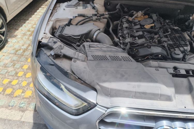 Used Audi A4L 2015 35 TFSI Automatic Standard Model Engine Bay Right