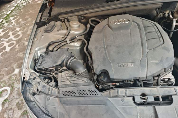 Used Audi A4L 2015 35 TFSI Automatic Comfort Model Engine Bay Right