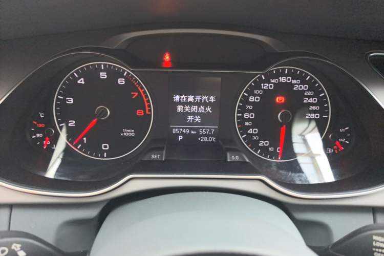Used Audi A4L 2015 35 TFSI Automatic Comfort Model Instrument Cluster