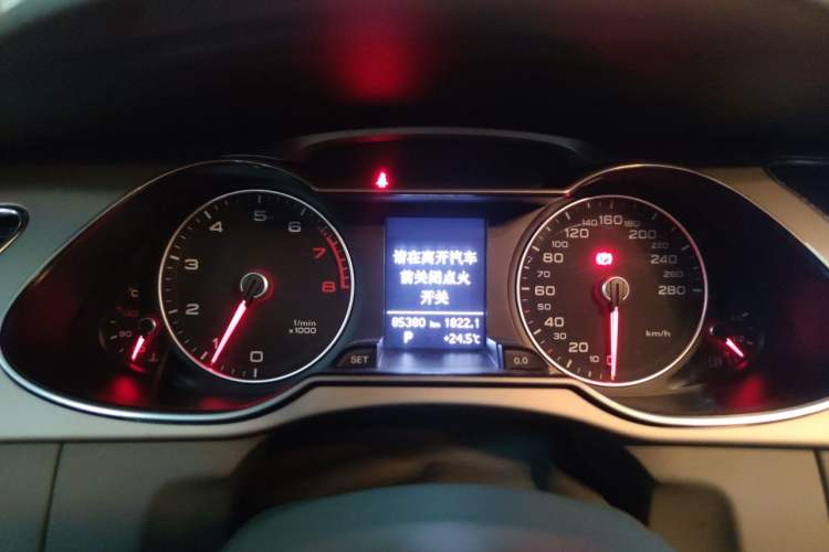Used Audi A4L 2015 35 TFSI Automatic Comfort Model Instrument Cluster