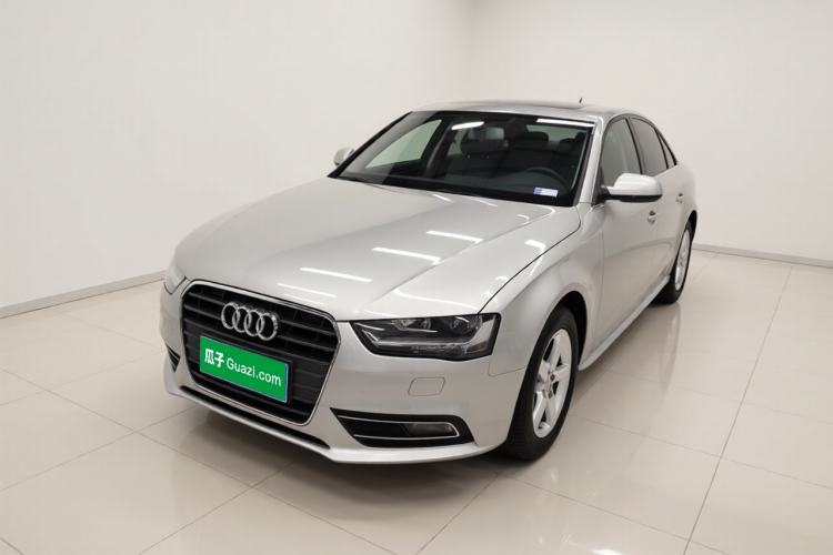 Used Audi A4L 2015 30 TFSI Automatic Comfort Model Guazi used car, China used car export, Used car for sale, Used  cars, Cheapest cars for sale