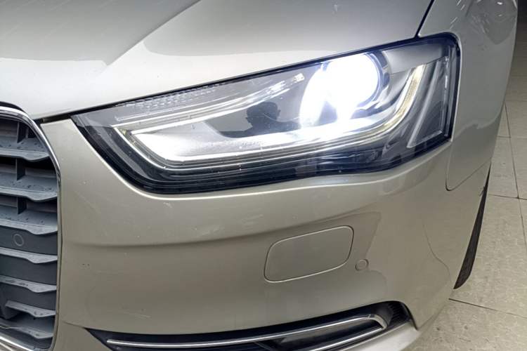 Used Audi A4L 2015 35 TFSI Automatic Standard Model Left Front Headlight