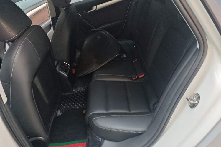 Used Audi A4L 2015 45 TFSI quattro Individual Sport Edition Left Rear Seat