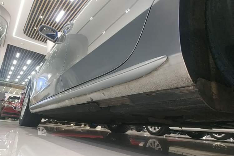 Used Audi A4L 2015 45 TFSI quattro Individual Sport Edition Left Side Sill