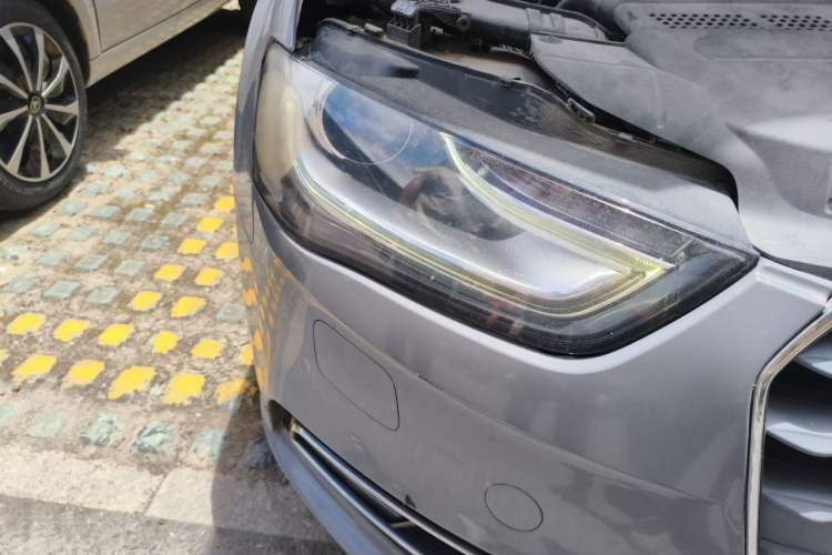 Used Audi A4L 2015 35 TFSI Automatic Standard Model Right Front Headlight