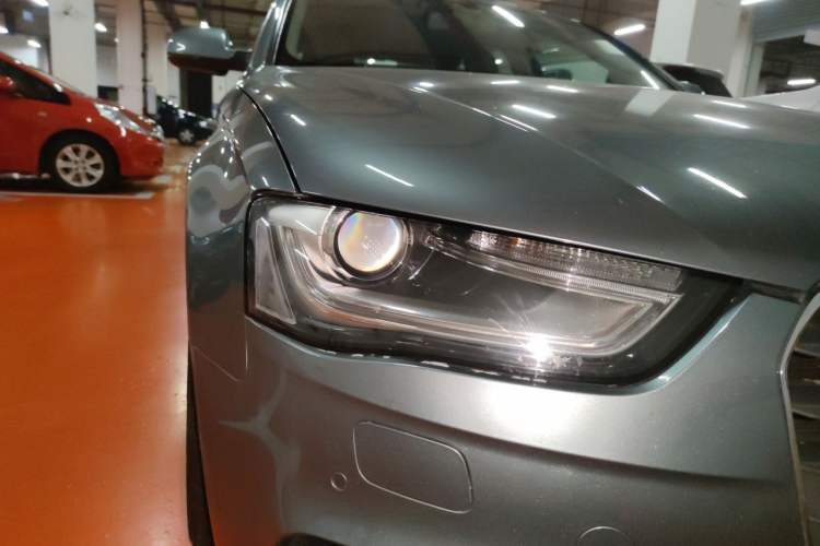 Used Audi A4L 2015 35 TFSI Automatic Comfort Model Right Front Headlight