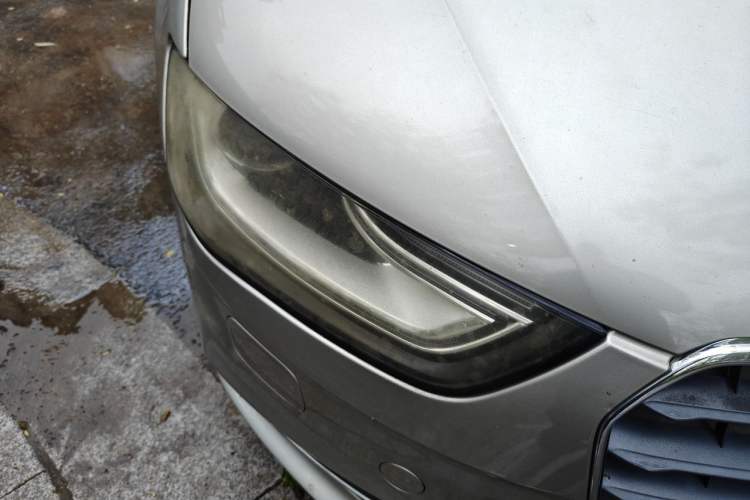 Used Audi A4L 2015 35 TFSI Automatic Standard Model Right Front Headlight