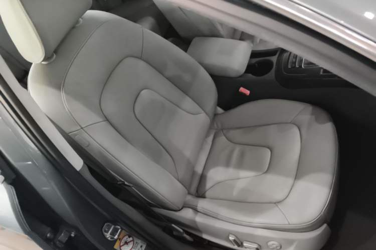 Used Audi A4L 2015 35 TFSI Automatic Comfort Model Right Front Seat