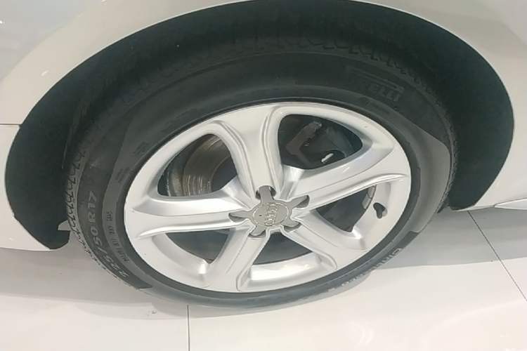 Used Audi A4L 2015 45 TFSI quattro Individual Sport Edition Right Rear Wheel Hub