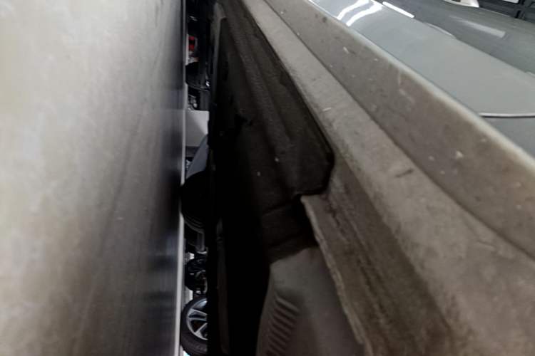 Used Audi A4L 2015 35 TFSI Automatic Standard Model Right Side Sill