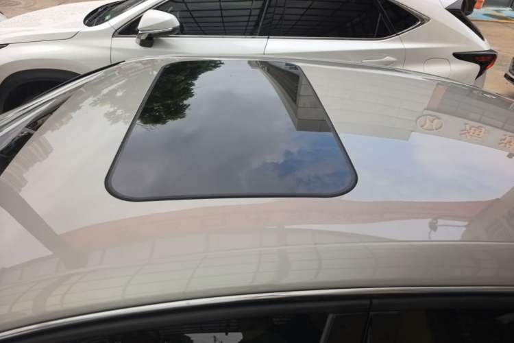 Used Audi A4L 2015 35 TFSI Automatic Comfort Model Roof