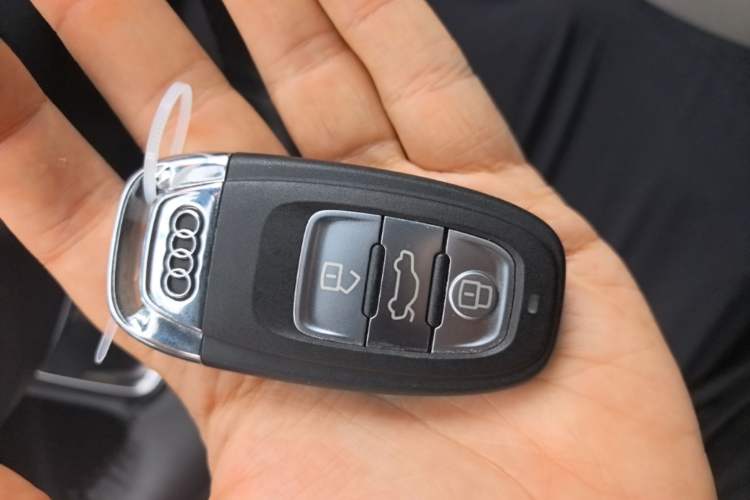 Used Audi A4L 2015 35 TFSI Automatic Comfort Model Vehicle Key