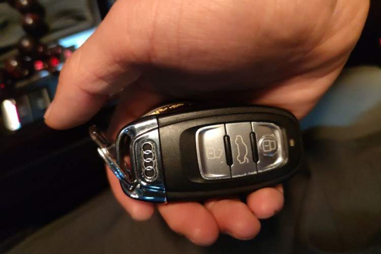 Used Audi A4L 2015 35 TFSI Automatic Comfort Model Vehicle Key
