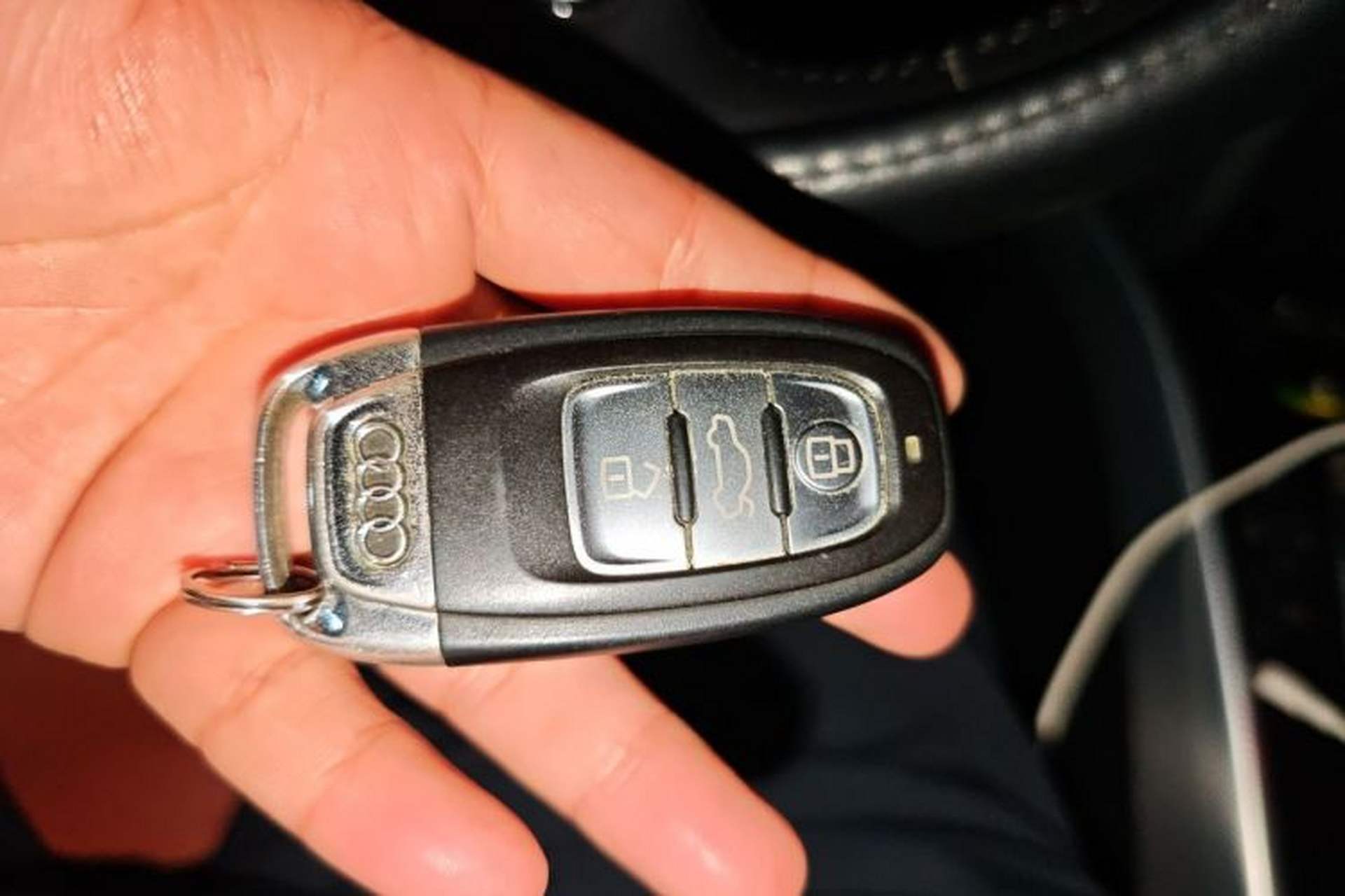 Used Audi A4L 2015 35 TFSI Automatic Standard Model Vehicle Key