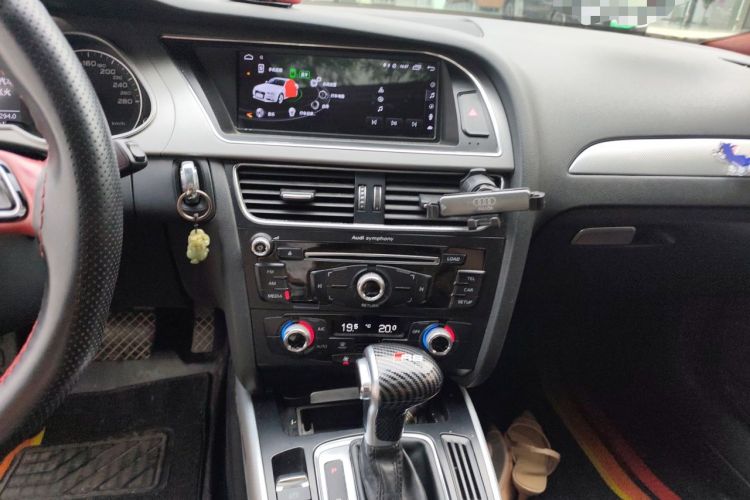 Used Audi A4L 2015 35 TFSI Automatic Standard Model Audio And AC Panel