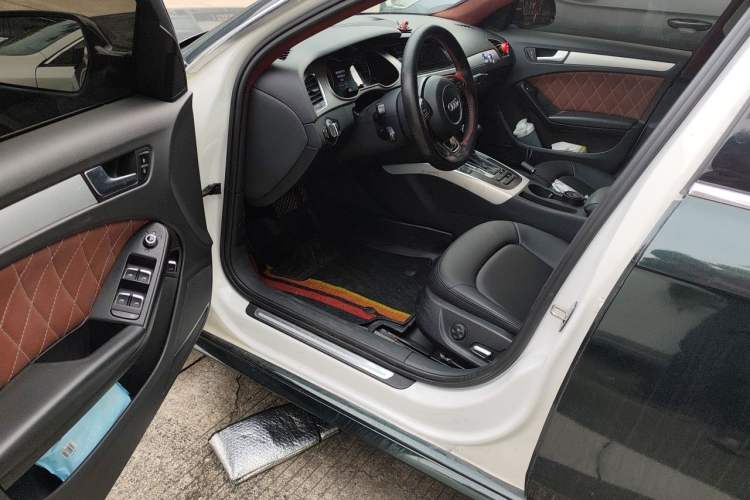 Used Audi A4L 2015 35 TFSI Automatic Standard Model Driver Seat