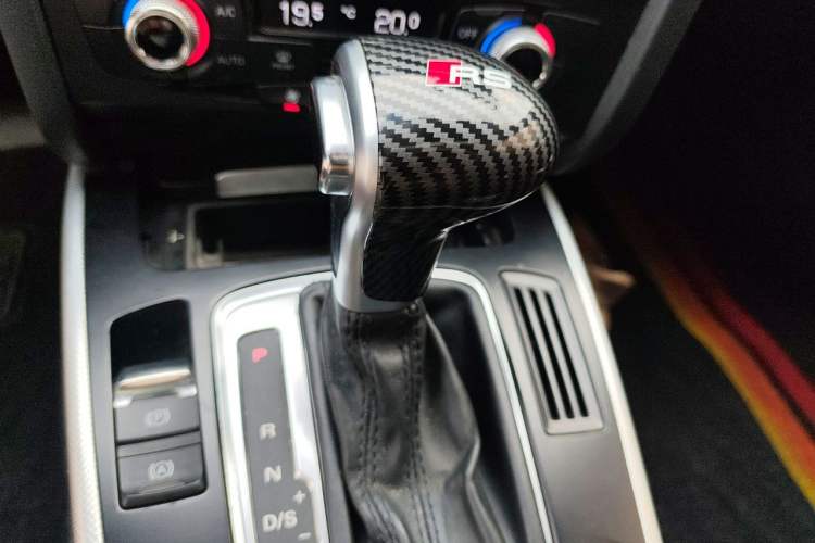 Used Audi A4L 2015 35 TFSI Automatic Standard Model Gear Lever
