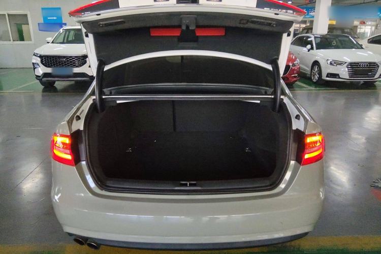 Used Audi A4L 2015 35 TFSI Automatic Standard Model Trunk