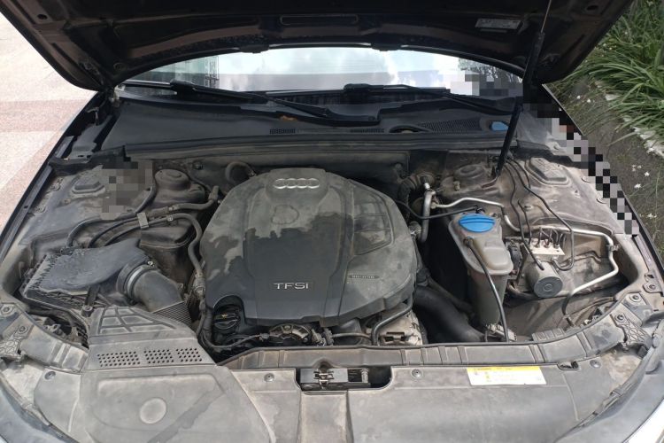 Used Audi A4L 2015 35 TFSI Automatic Comfort Model Engine Bay