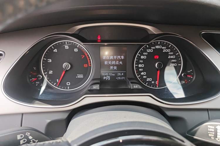 Used Audi A4L 2015 35 TFSI Automatic Comfort Model Instrument Cluster