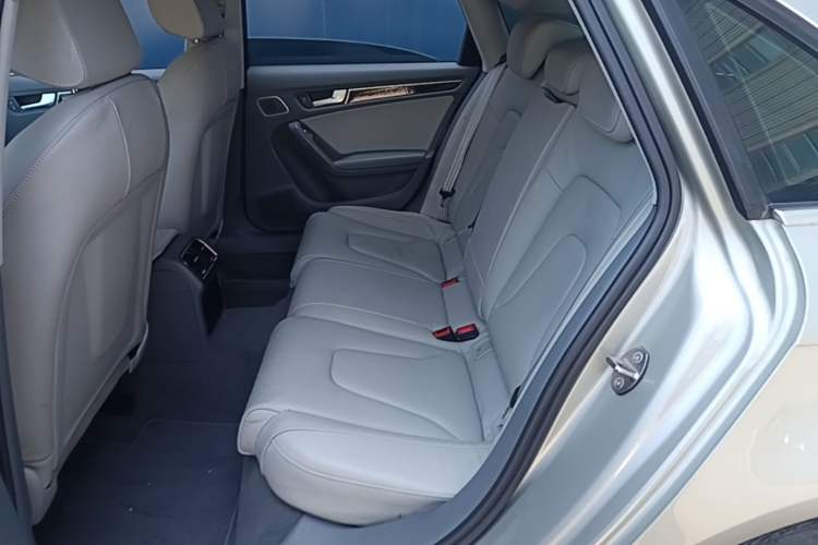 Used Audi A4L 2015 35 TFSI Automatic Comfort Model Left Rear Seat